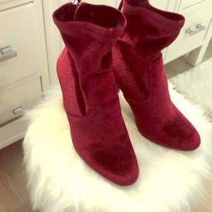 Very soft velvet burgundy heeled booties!